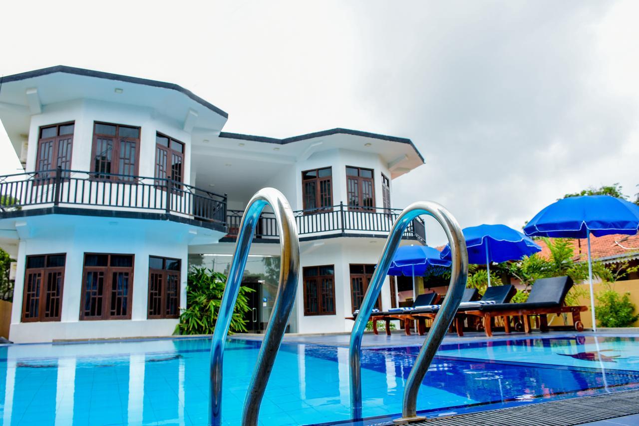 Ocean Glory Hotel Ettukala Exterior photo